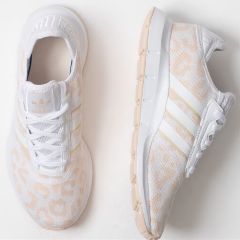 Adidas Swift Run X Halo Ivory - White Womens Running Shoes